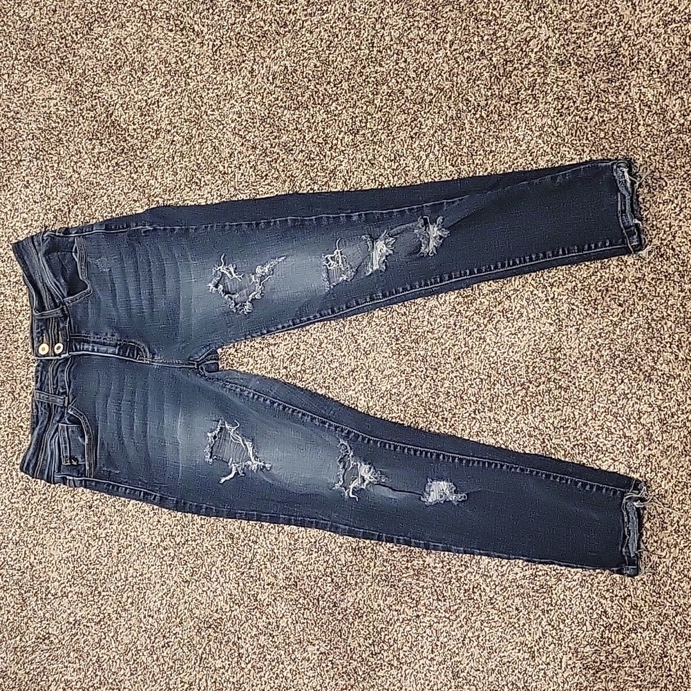 KanCan- size 29- skinny distressed jeans
